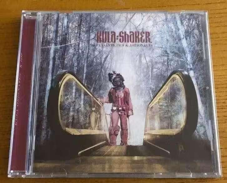 CD Kula Shaker – Peasants, Pigs & Astronauts, Cd's en Dvd's, Cd's | Rock, Ophalen of Verzenden, Zo goed als nieuw, Psychedelic Rock