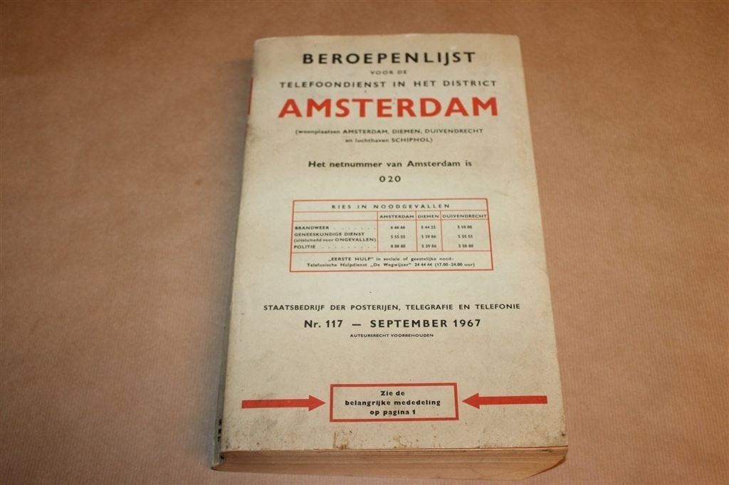 Beroepenlijst Amsterdam 1967 — Zeldzaam PTT, Ophalen of Verzenden, Gelezen
