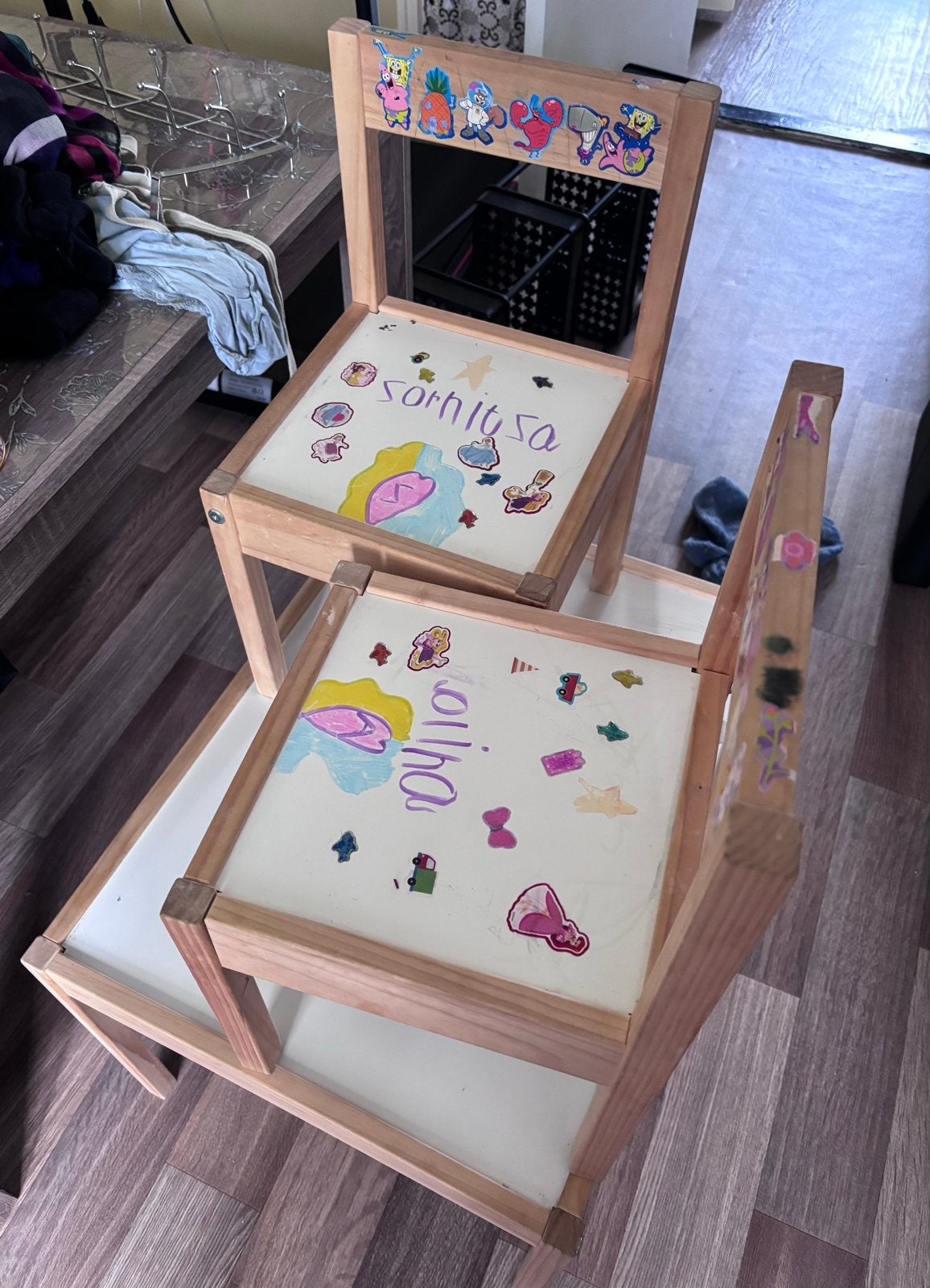 IKEA LÄTT kinderhoekje met tafel en 2 stoelen, Ophalen, Gebruikt, Tafel(s) en Stoel(en)