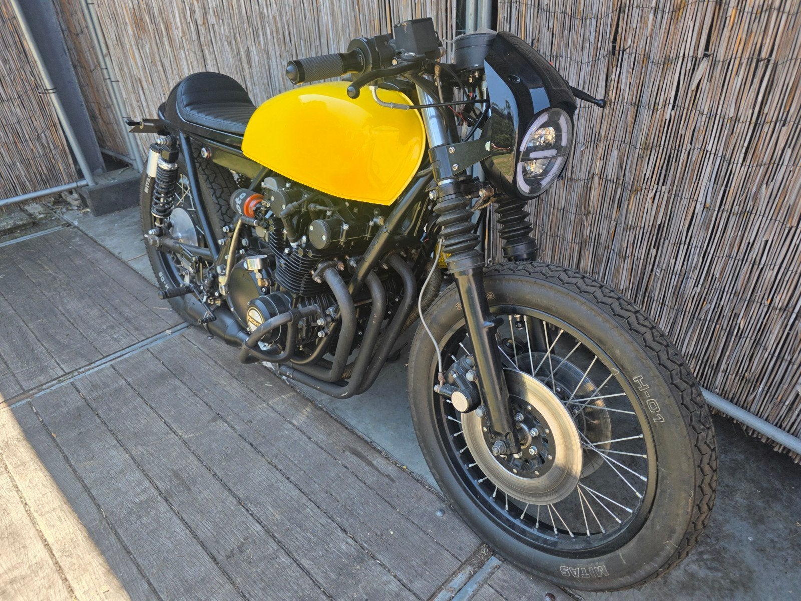 suzuki gs550 cafe racer, Motoren