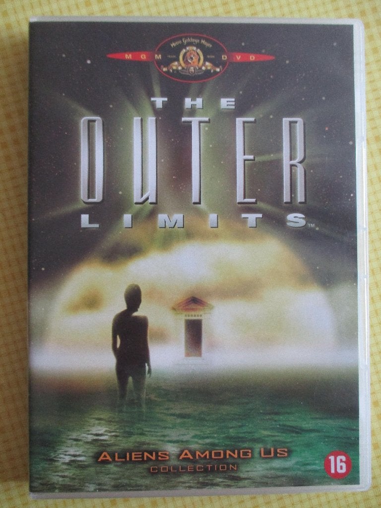 The outer limits - Aliens among us - 2 DVD's, Cd's en Dvd's, Vanaf 16 jaar, Ophalen of Verzenden, Zo goed als nieuw, Science Fiction en Fantasy