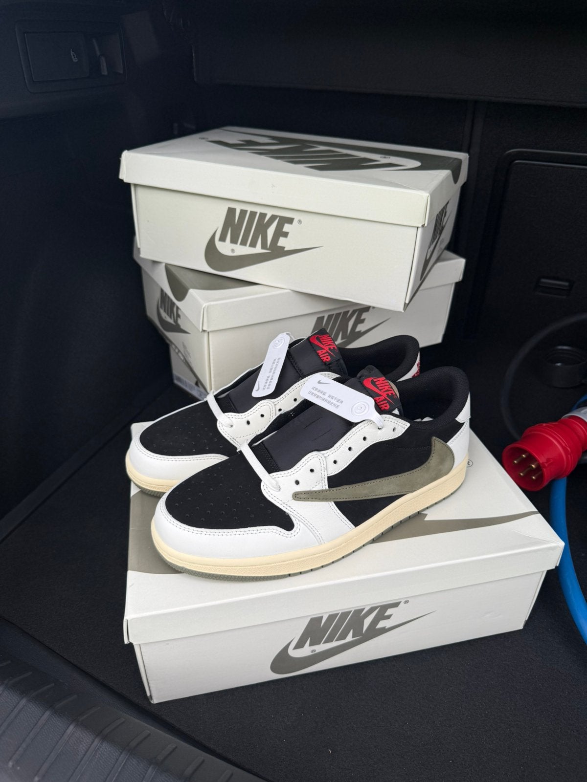 Nike Air Jordan 1 Low OG Travis Scott Olive 42 t/m 44, Kleding | Heren, Ophalen of Verzenden, Zo goed als nieuw, Overige kleuren