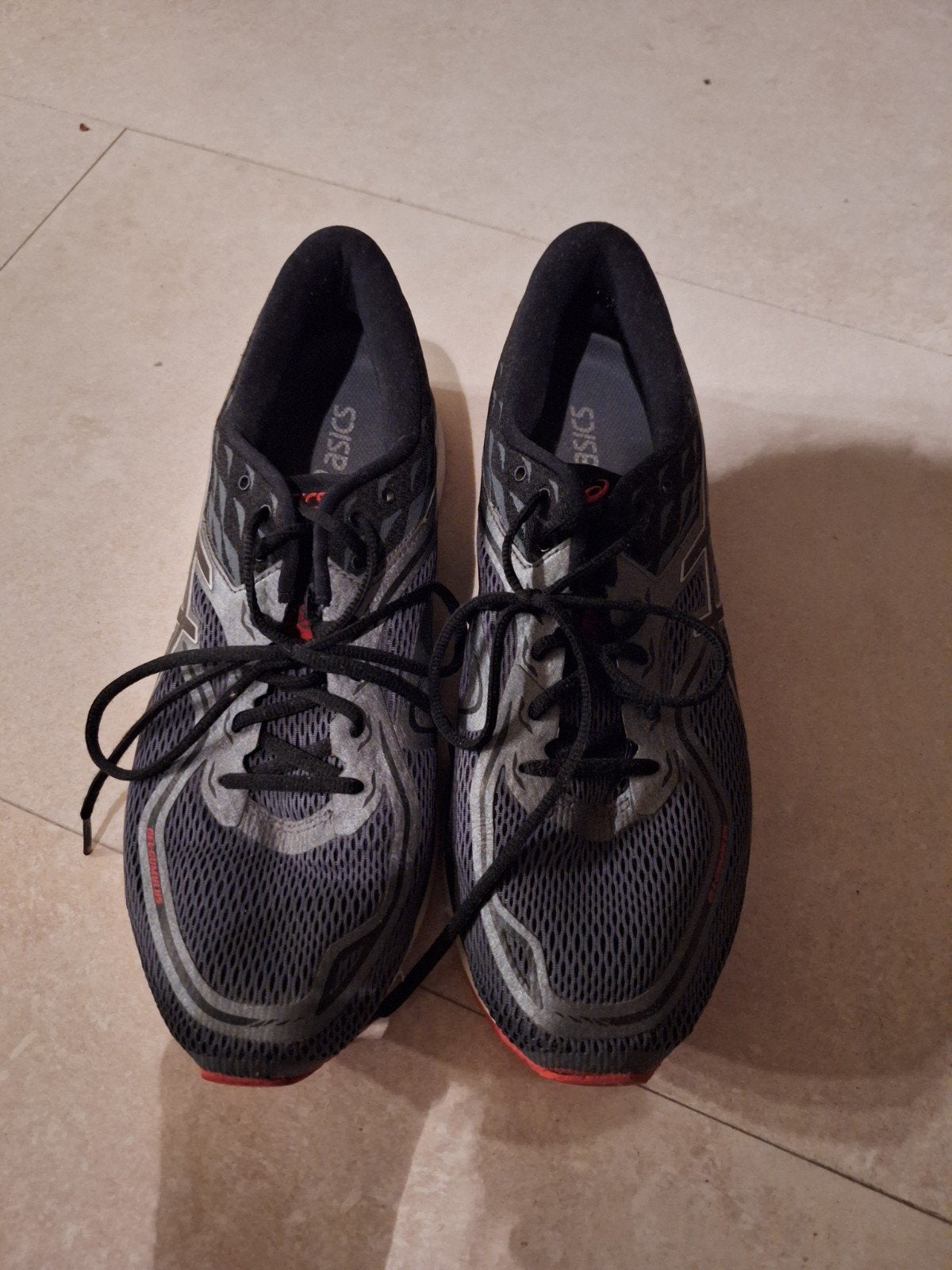 Asics hardloopschoenen - maat 48 valt als 46 - Zo goed als n, Hardloopschoenen, Ophalen of Verzenden, Zo goed als nieuw, Hardlopen