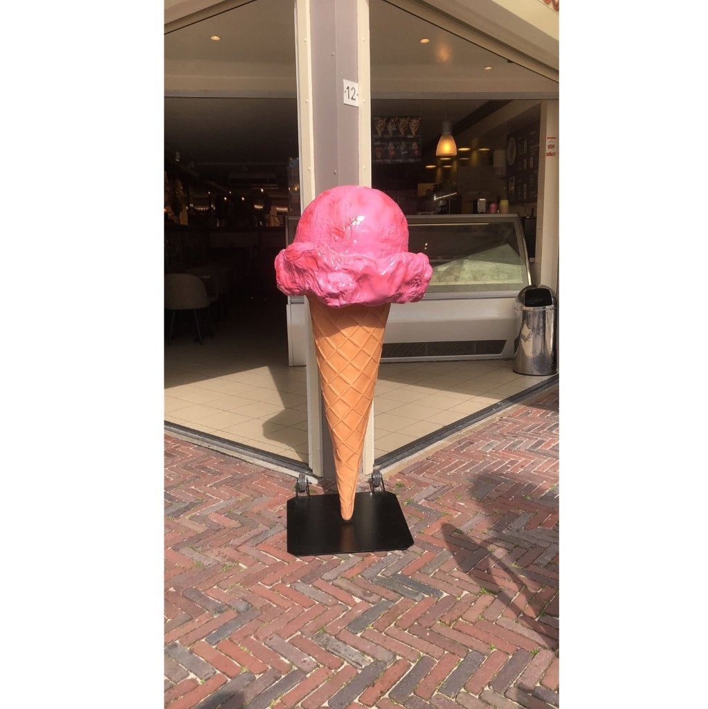 IJsje Staand – Schepijs – Aardbei – 160 cm Verrijdbaar
