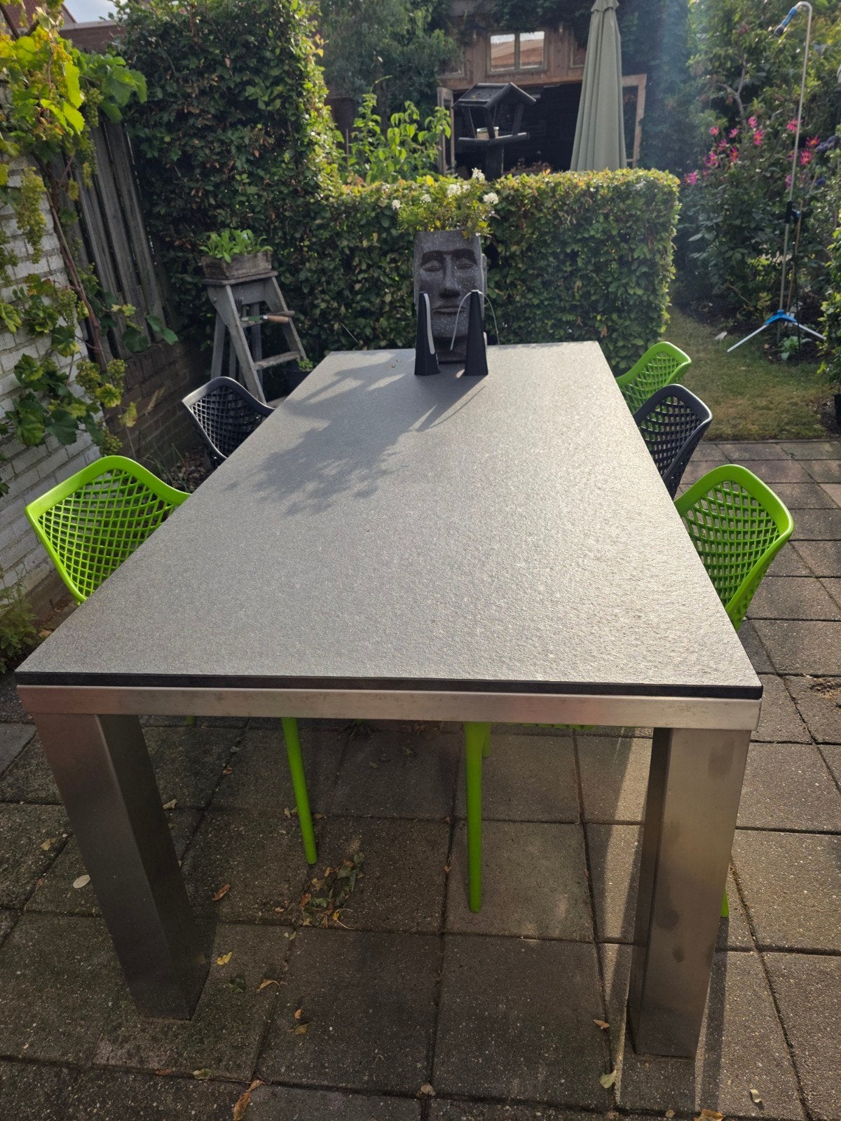 Tuintafel met RVS onderstel en donker natuurstenen blad, Ophalen, Gebruikt, Rechthoekig