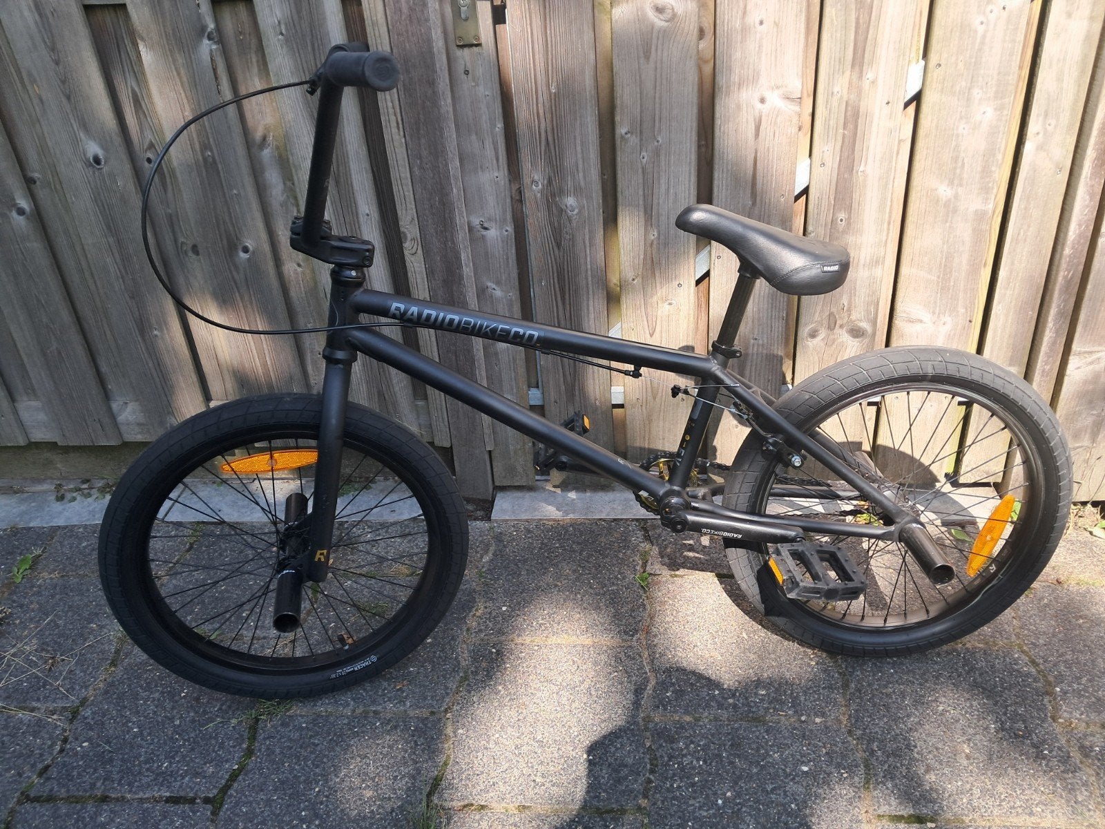 Radio Bikes EVOL BMX 20 inch stuntfiets, Ophalen, Zo goed als nieuw, Staal