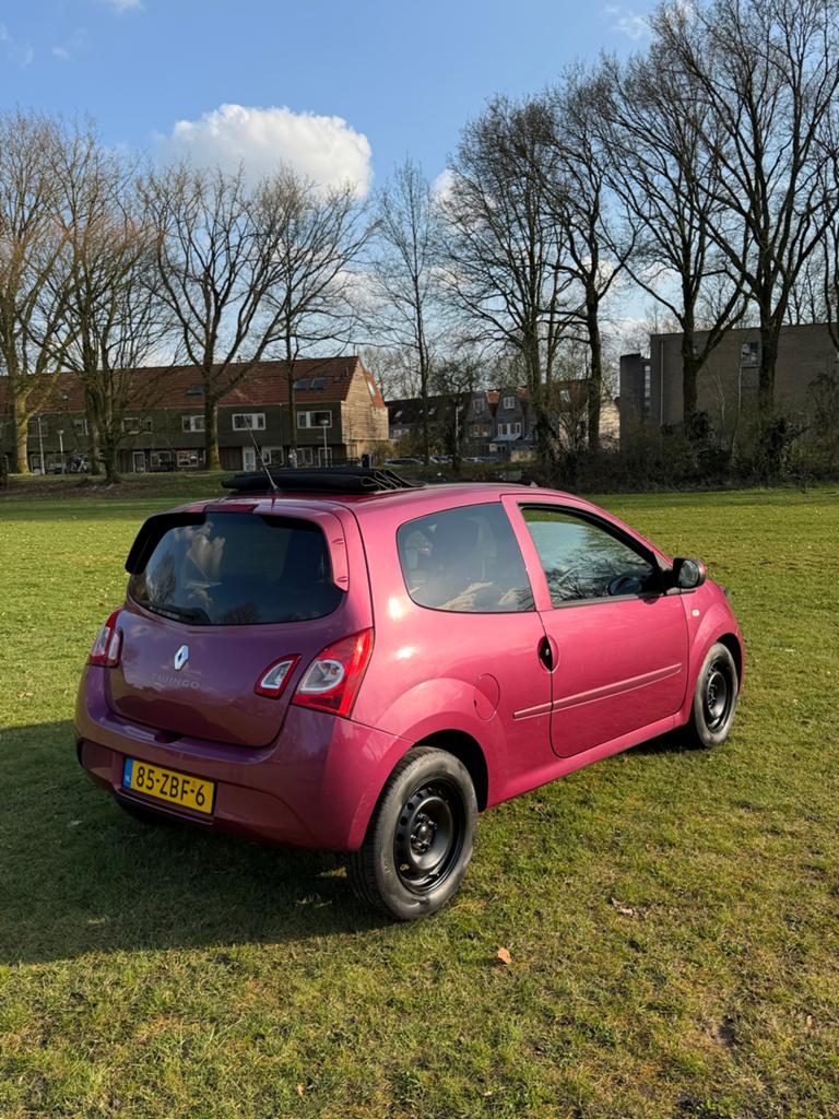 Renault Twingo 2 2012 schuifdak open dak 2de eigenaar roze, Auto's, Voorwielaandrijving, 839 kg, 74 pk, Zwart