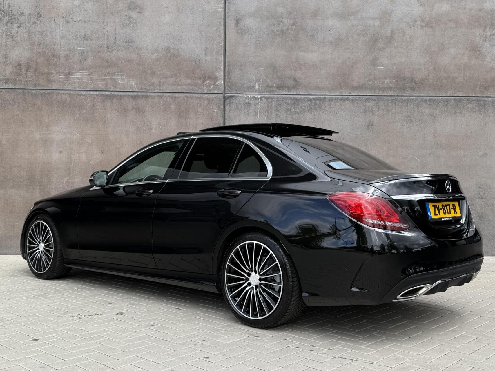 Mercedes C-klasse 200 Business Solution AMG | Trekhaak | Pan, Automaat, Met garantie (alle), Zwart, 184 pk
