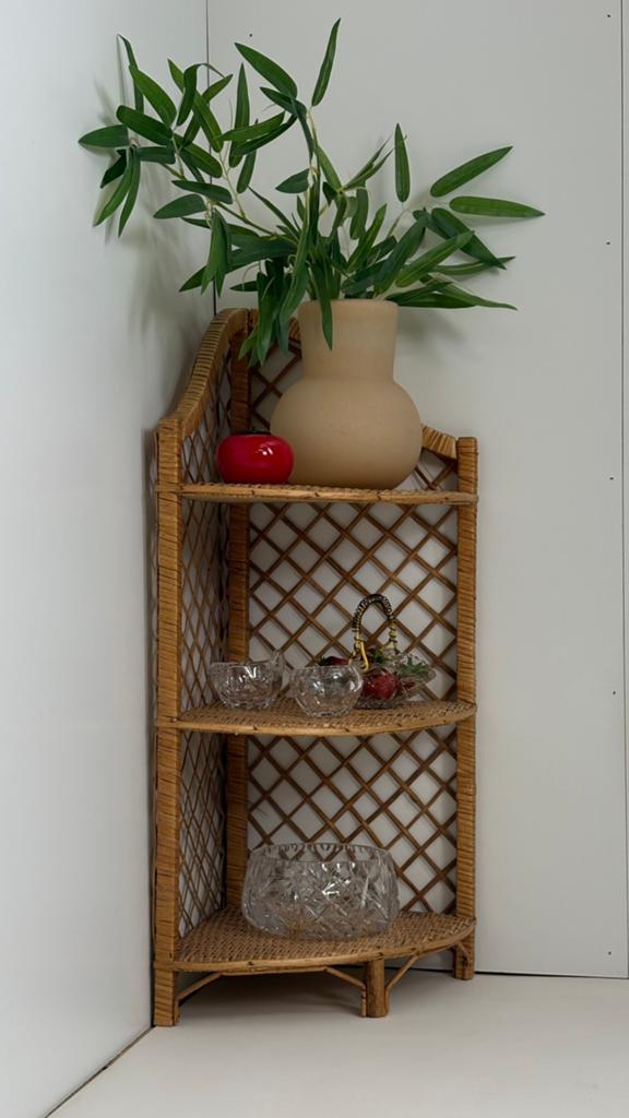 Vintage rotan hoekkastje / hoekrek 3 etages kruidenrekje, Ophalen, ., Vintage, Zo goed als nieuw