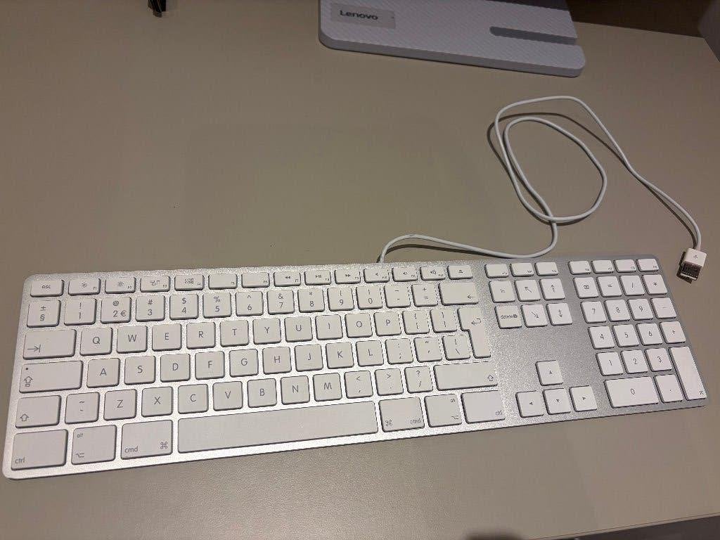 Apple A1243 USB keyboard, Gebruikt, Ophalen of Verzenden, Qwerty, Apple