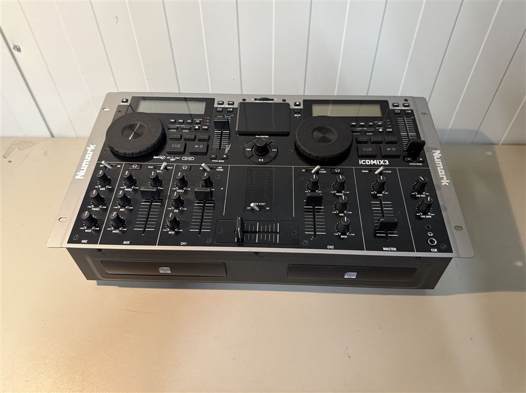 Numark iCDMIX3 twin drive CD/MP3/iPOD speler - werkend, Ophalen of Verzenden, Zo goed als nieuw, Minder dan 5 kanalen