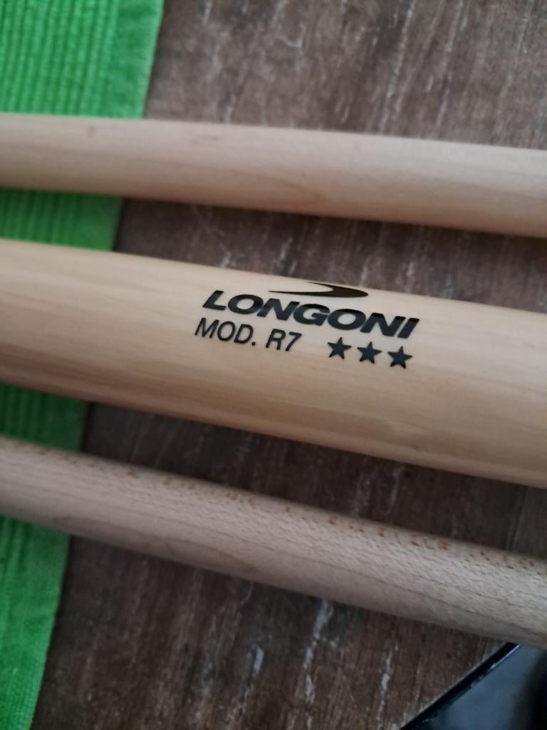Longoni r7   3 steren keu met 2 pro toppen en koffer, Ophalen of Verzenden, Zo goed als nieuw, Keu of Ballen
