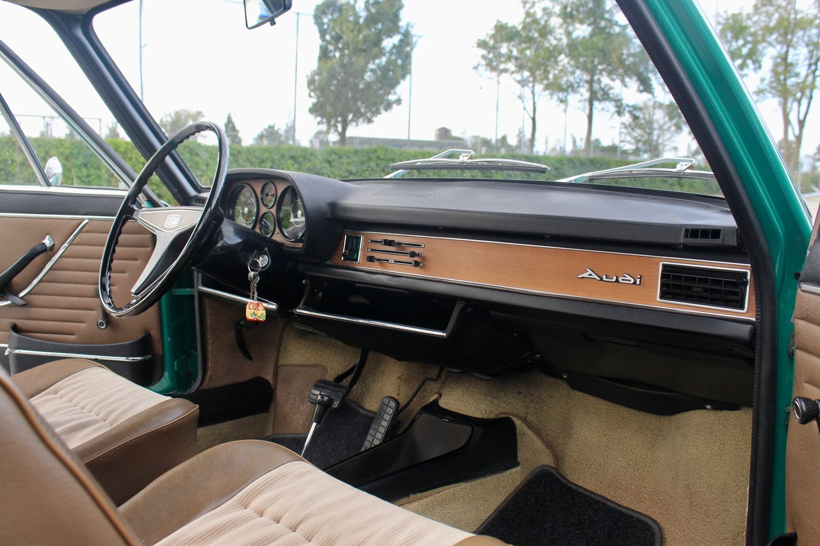 Audi 100 LS 2-deurs 1972 type C1 Automaat, foto 10