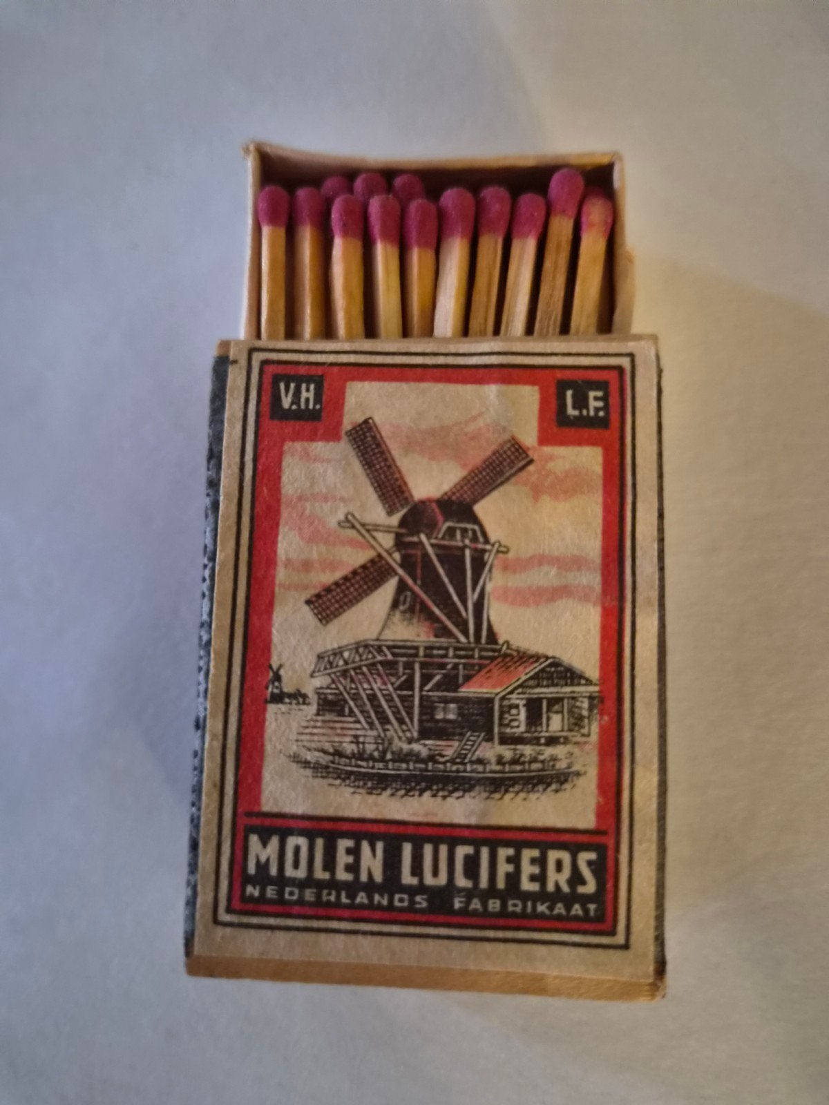 Collectie vintage luciferdoosjes - diverse ontwerpen, Ophalen of Verzenden, Gebruikt, Luciferdoosjes of -merken