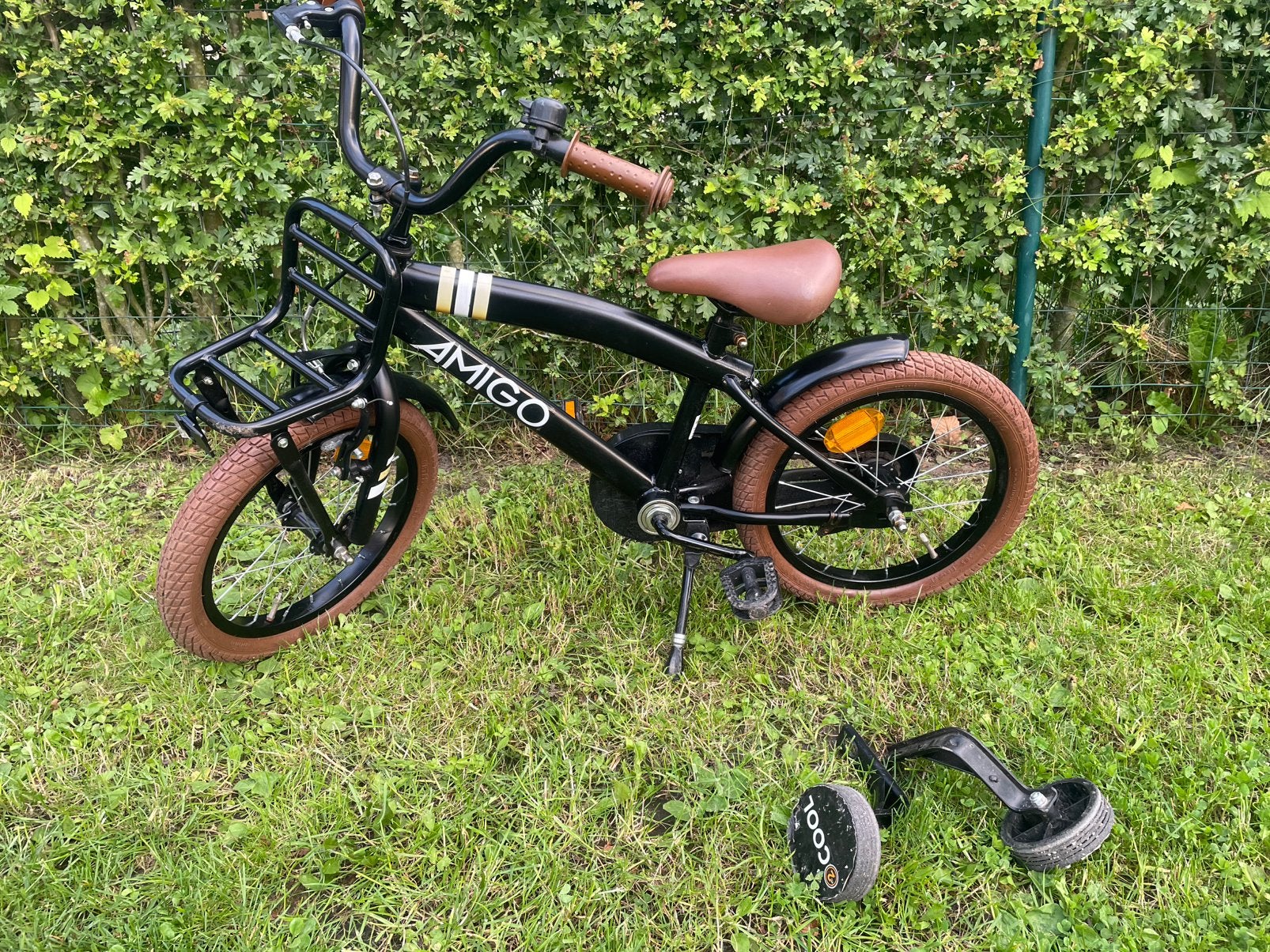 Jongens kinderfiets amigo 16 inch, Ophalen, Zo goed als nieuw, 16 tot 20 inch, Zijwieltjes