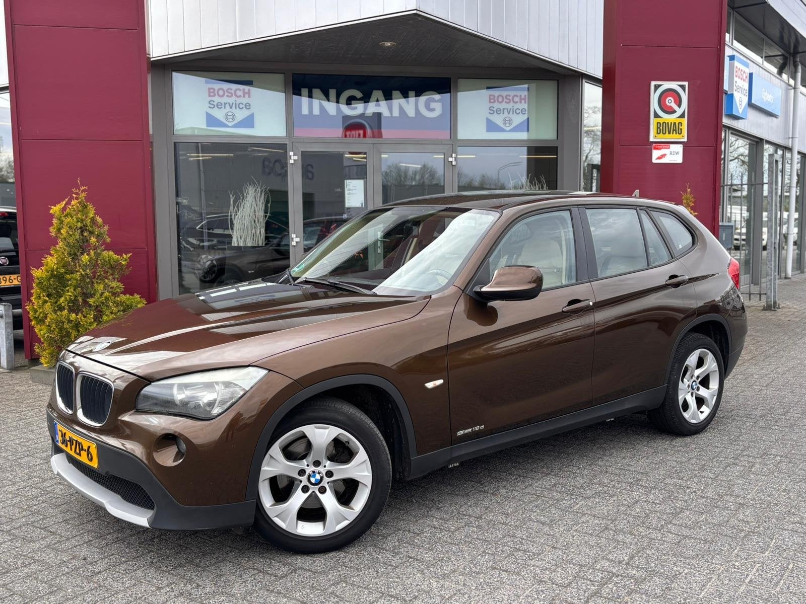 BMW X1 sDrive18d Executive (bj 2011), Auto's, BMW, X1, Euro 5, Beige, Bruin