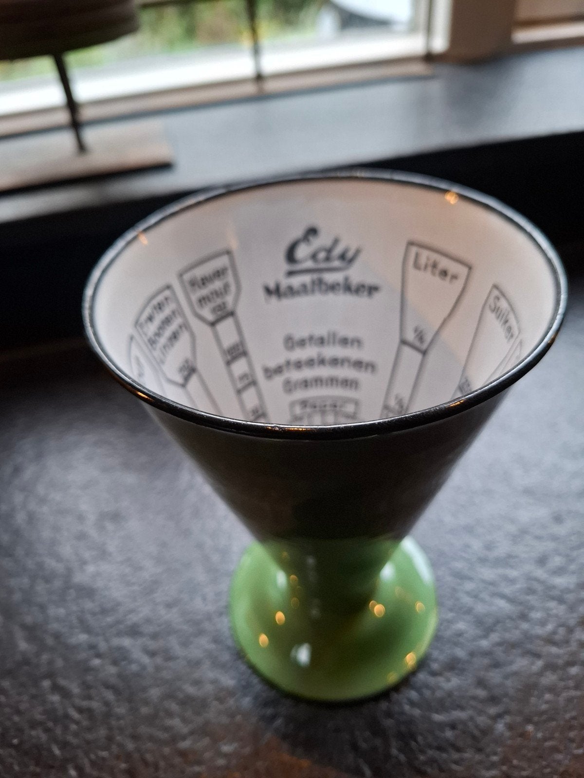 Emaille maatbeker Edy, Ophalen of Verzenden