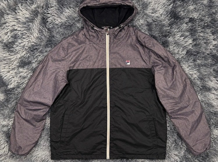 Fila Windjack - Maat L - Zwart/Grijs, Verzenden, Zo goed als nieuw, Maat 52/54 (L), Zwart
