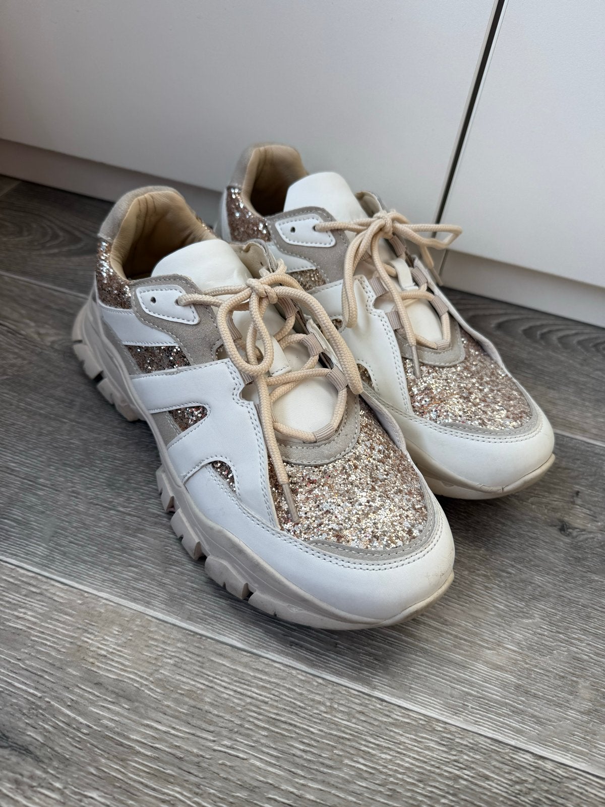 Shoeby sneakers maat 41 met glitterdetails, Ophalen of Verzenden, Gedragen, Wit, Sneakers of Gympen