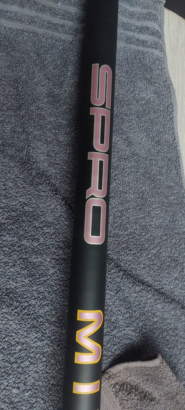 Spro carbon wedstrijd vaste hengel, Watersport en Boten, Ophalen, Zo goed als nieuw, Vaste hengel