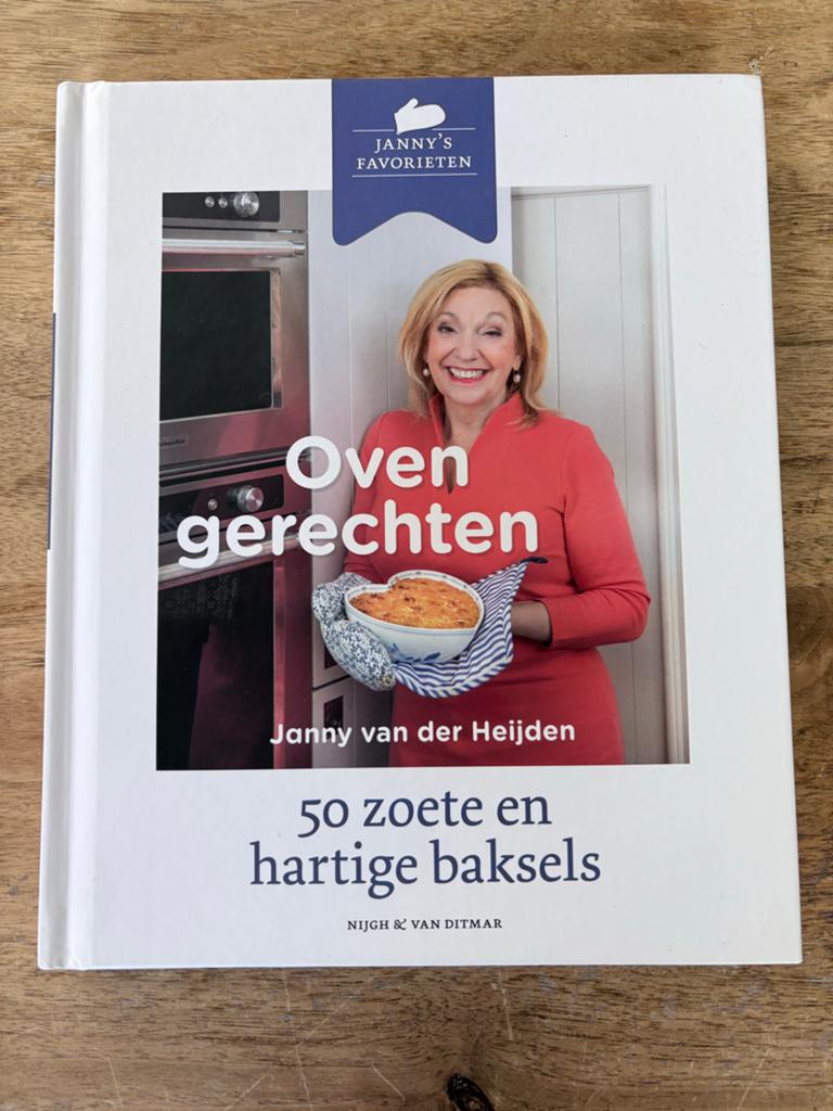 Janny's Favorieten: Ovengerechten - 50 zoete en hartige baks, Boeken, Kookboeken, Ophalen of Verzenden, Zo goed als nieuw, Overige gebieden