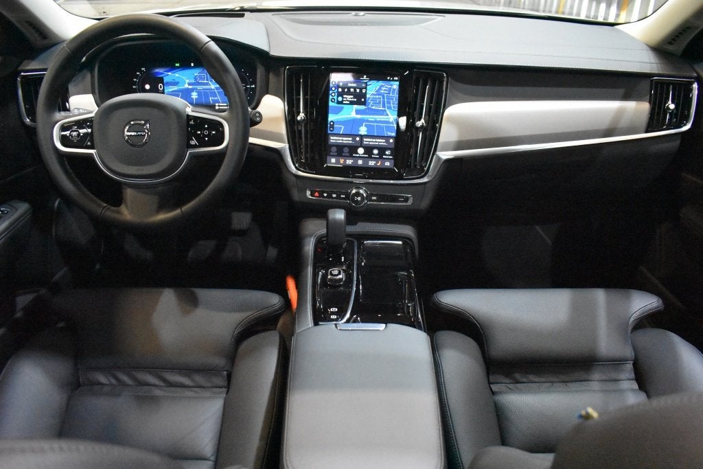 Volvo V90 T8 455PK AWD Ultra Dark | Trekhaak | 360cam, Auto's, Automaat, 12 maanden, 4 cilinders, 1975 kg