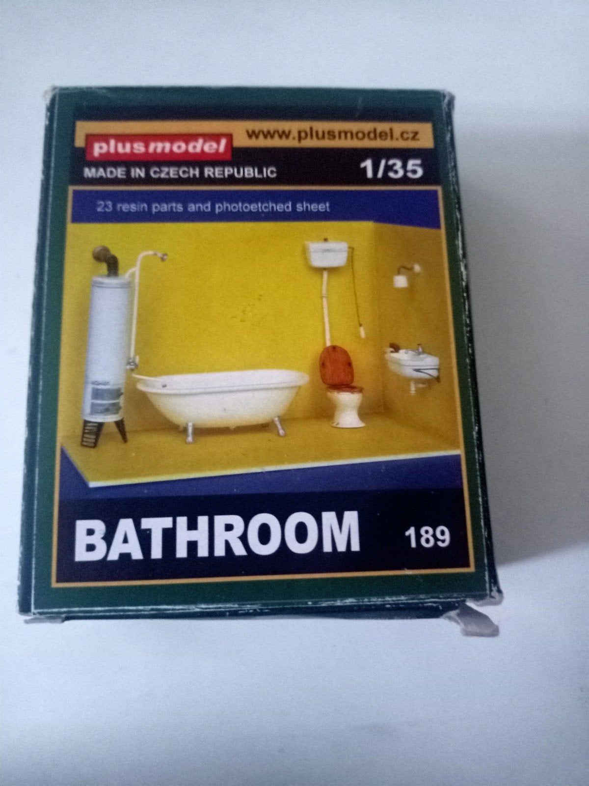Plusmodel Badkamer 1/35  Nieuw in doos, Ophalen of Verzenden, Nieuw, 1:32 tot 1:50
