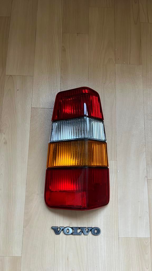 Volvo 240 estate RECHTS achterlicht, Ophalen of Verzenden