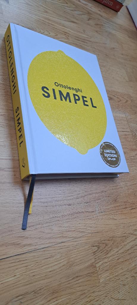 Simpel - Ottolenghi - Jubileumeditie - limited, Gezond koken, Ophalen of Verzenden, Zo goed als nieuw, Yotam Ottolenghi