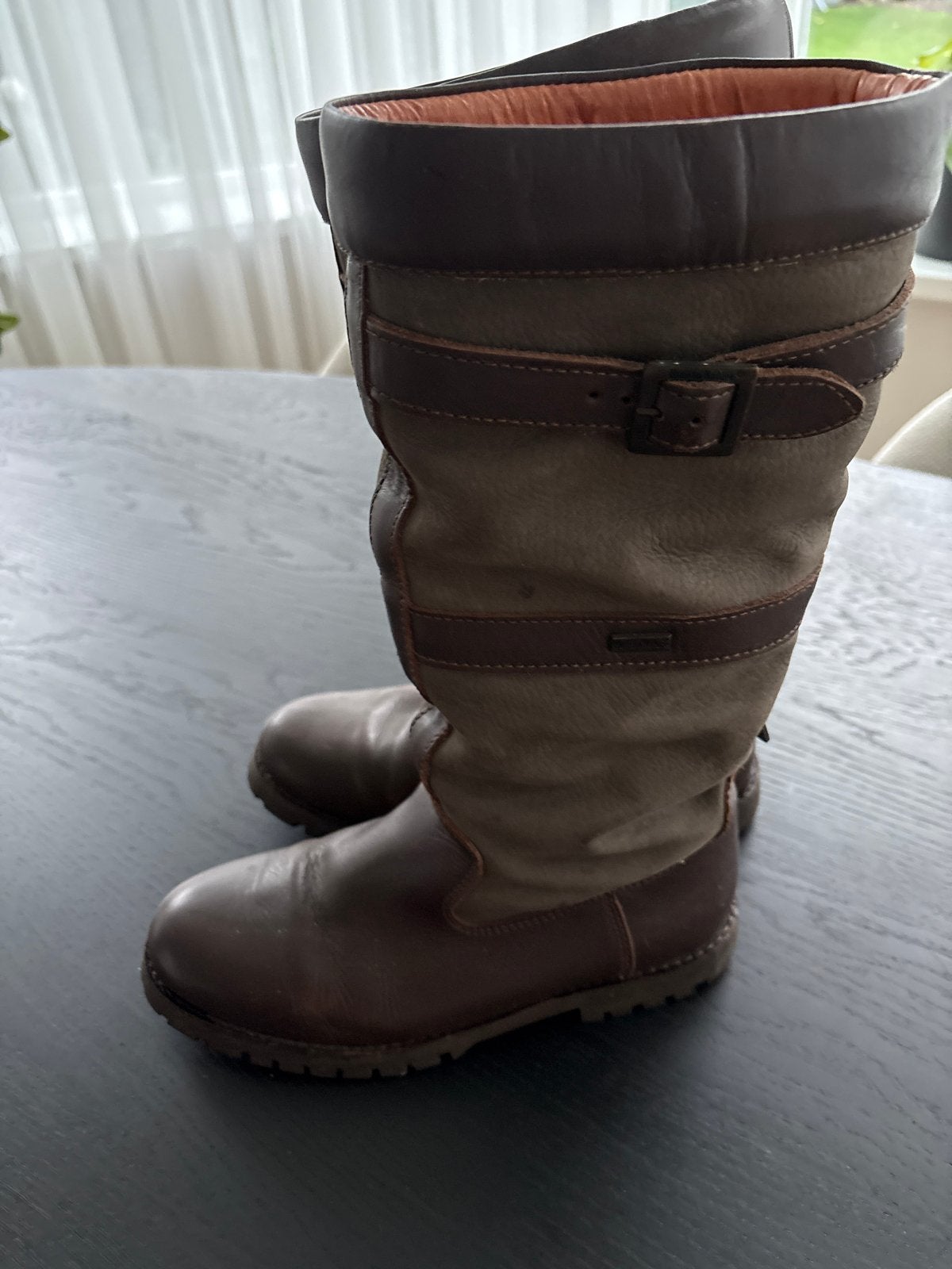 Bruine waterdichte laarzen, Kleding | Dames, Ophalen, Hoge laarzen, Bruin, Gedragen