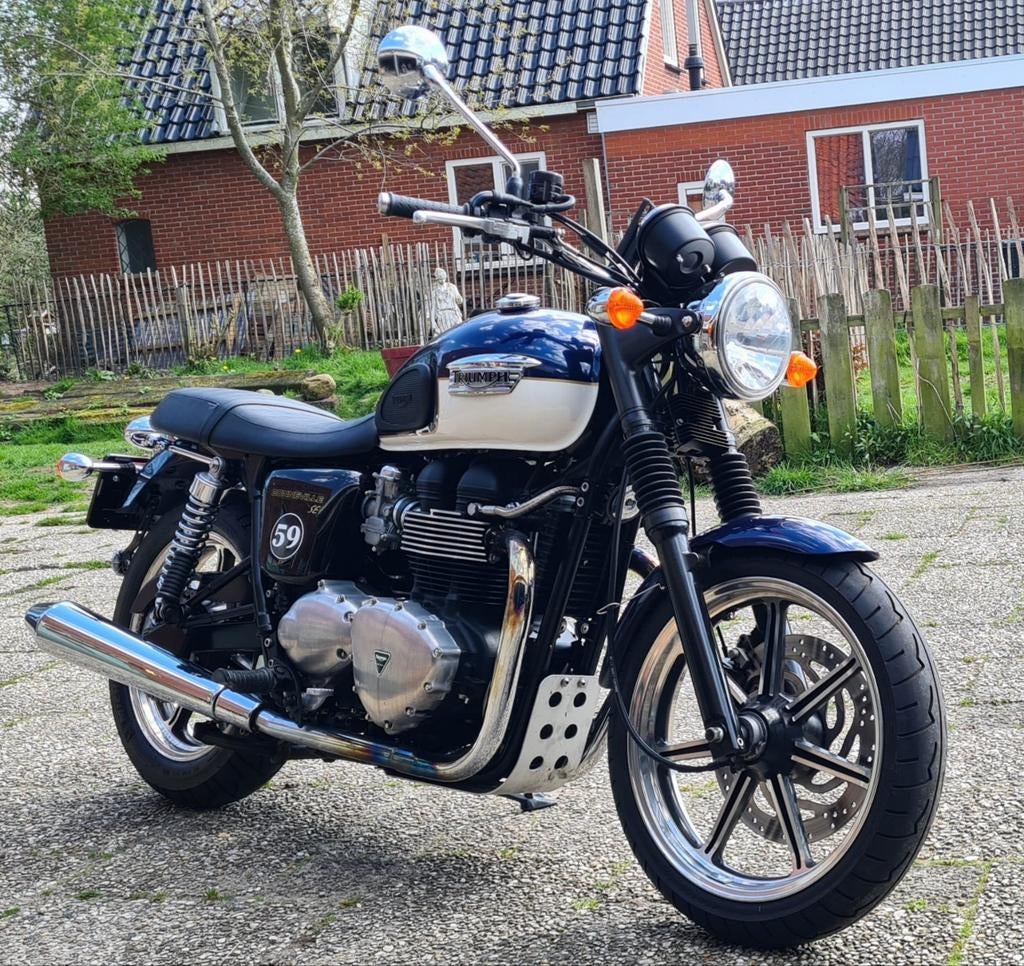 Triumph Bonneville SE- Klassieke Stijl, Motoren, 2 cilinders, Motorrijbewijs A, Gebruikt, Particulier