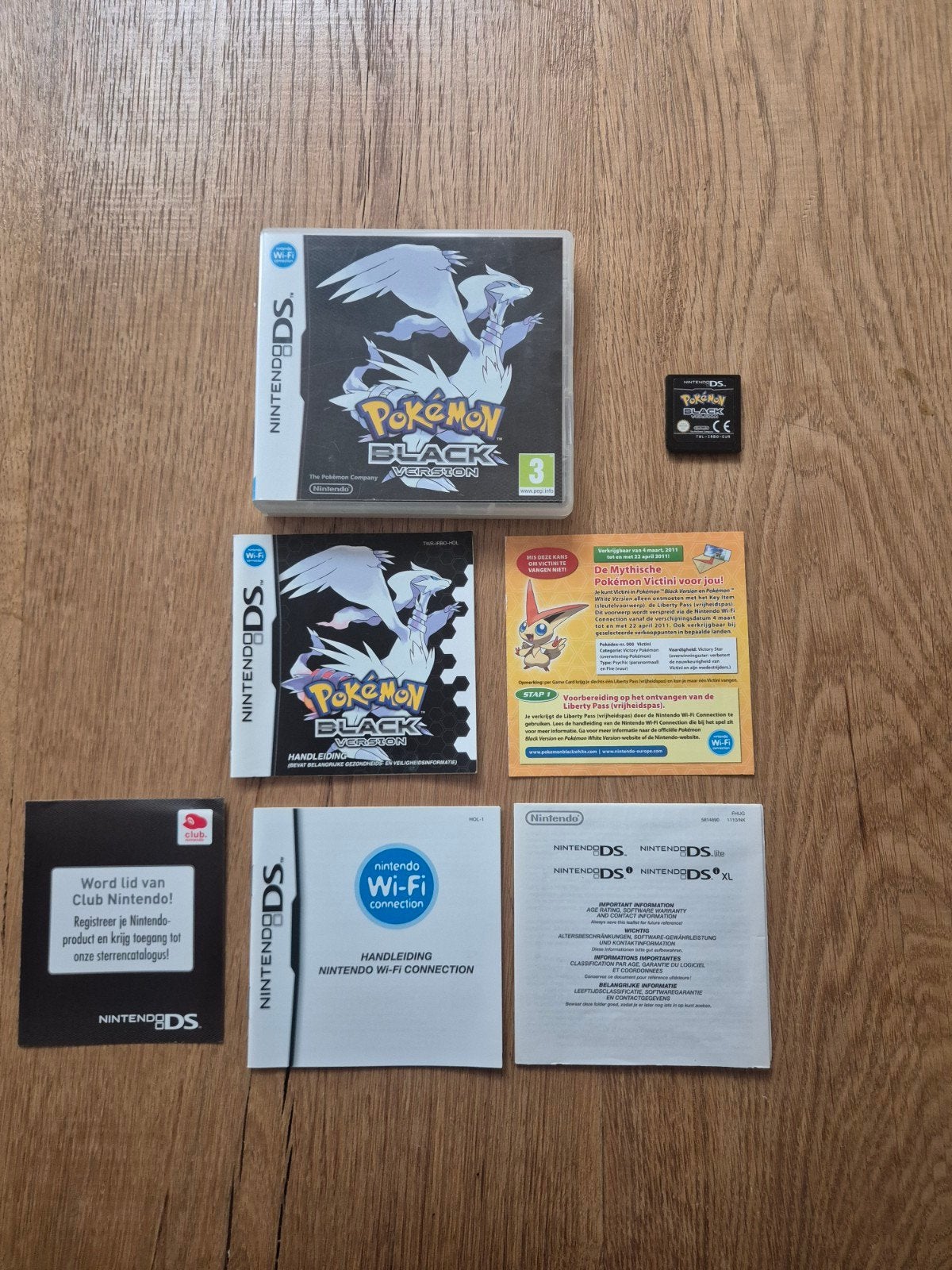 Pokémon Black Version - Nintendo DS (Compleet), Spelcomputers en Games, Ophalen, Online, 1 speler, Zo goed als nieuw
