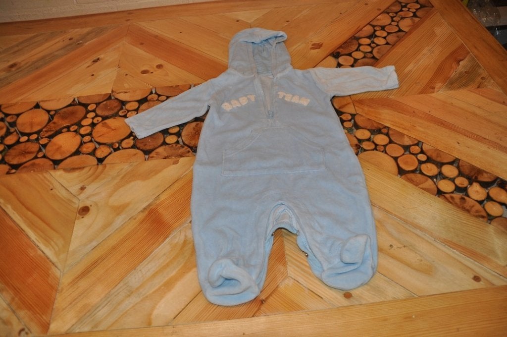 Nieuw blauw velours babypakje 62, Kinderen en Baby's, Babykleding | Maat 62, Ophalen of Verzenden, Nieuw, Jongetje of Meisje, Pakje