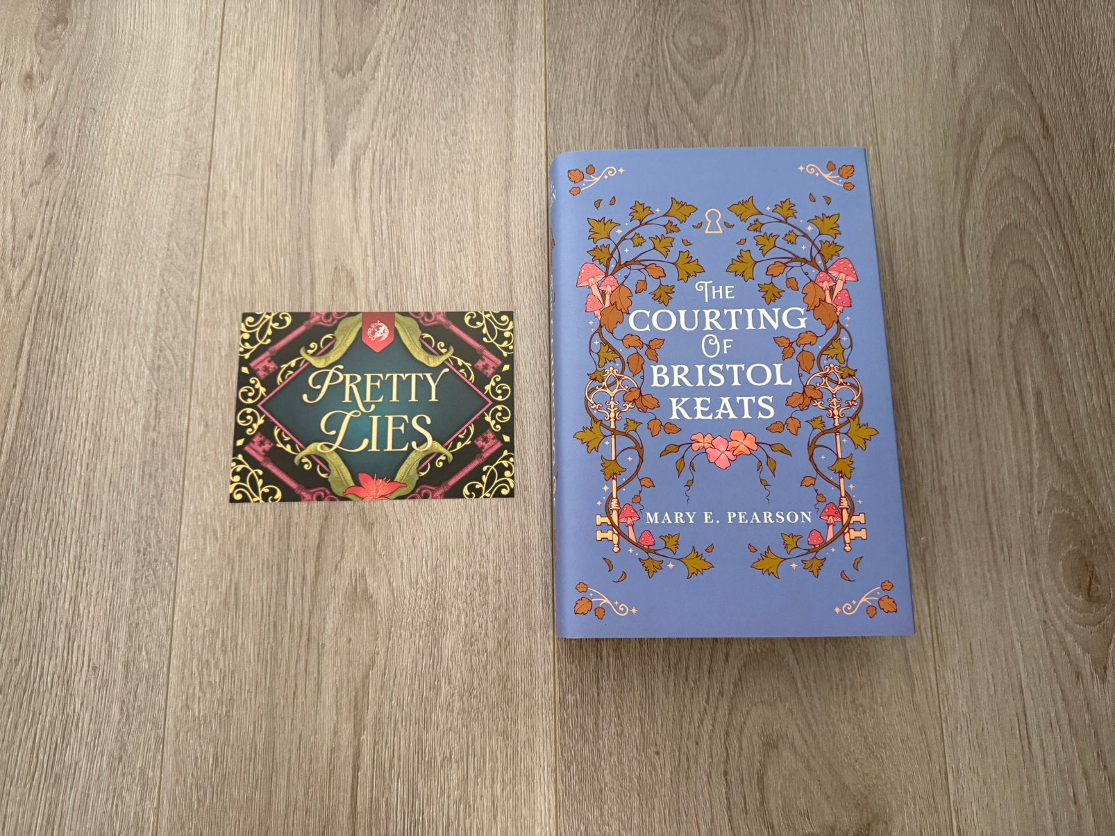 The Courting of Bristol Keats - Mary E. Pearson [Fairyloot], Ophalen of Verzenden, Zo goed als nieuw