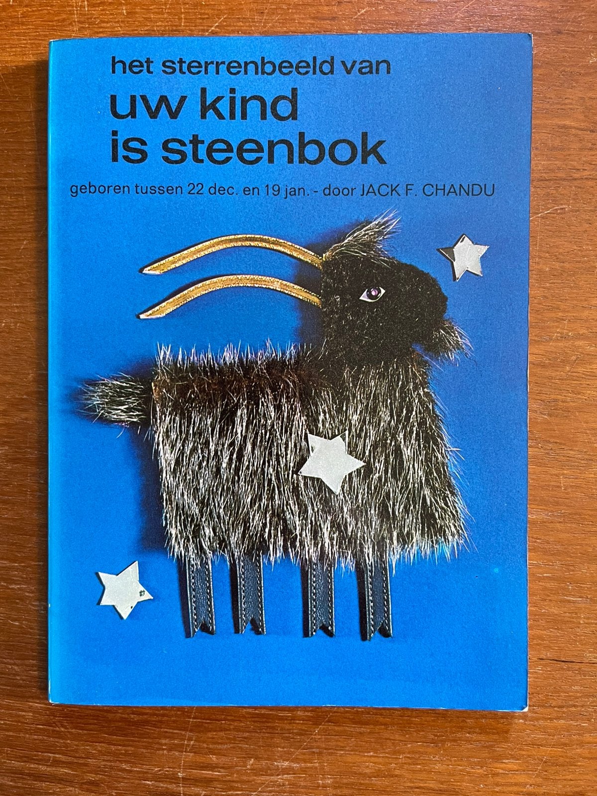 “UW KIND IS STEENBOK” ASTROLOGIE, Achtergrond en Informatie, Astrologie, Ophalen of Verzenden, Zo goed als nieuw