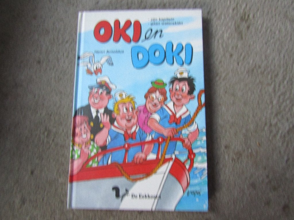 Boek: Oki en Doki zijn kapitein en gaan waterskieen, Ophalen of Verzenden, Gelezen, Henri Arnoldus, Fictie algemeen