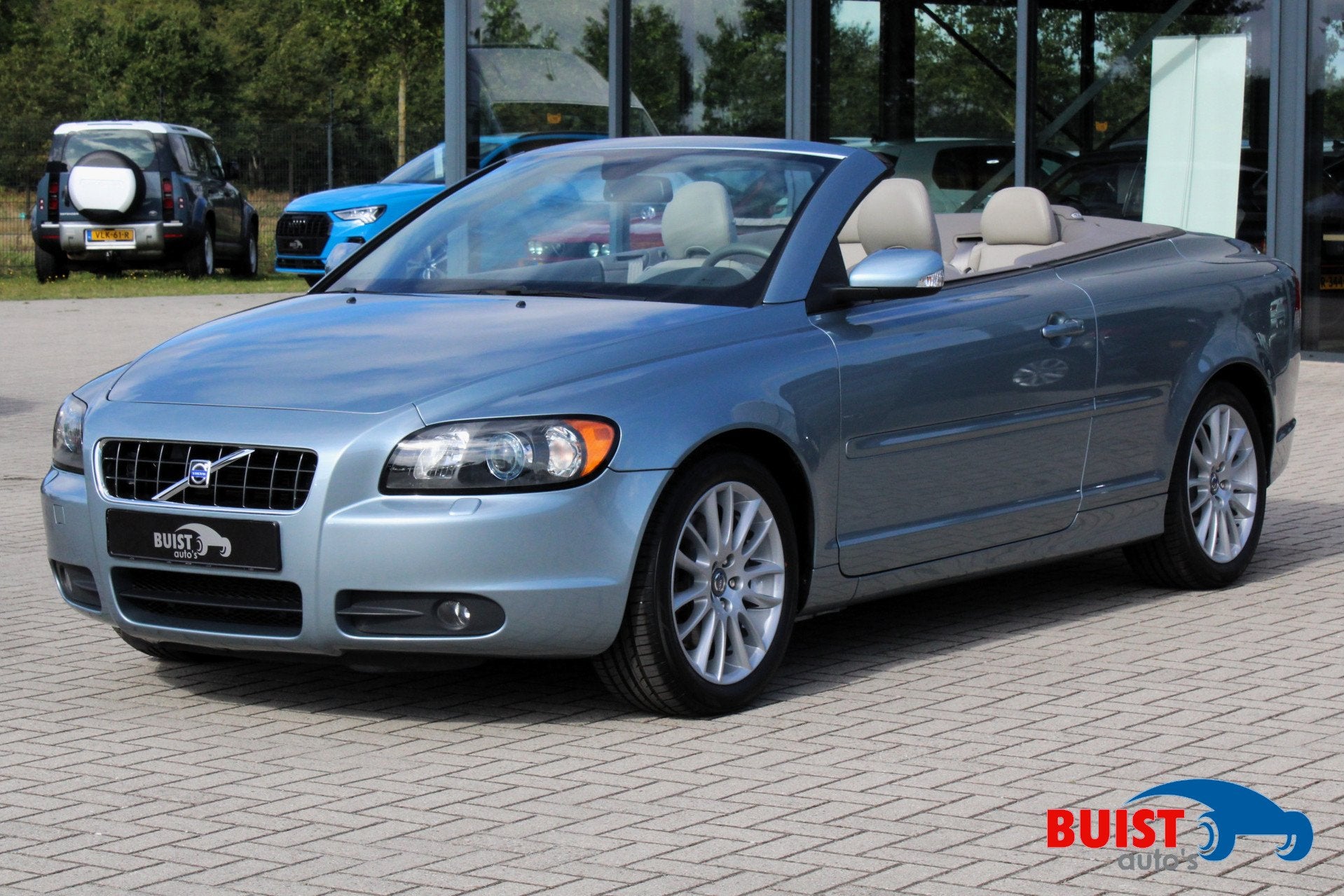Volvo C70 Convertible 2.4i 170pk Summum AUTOMAAT 72476km! NL, C70, Gebruikt, Beige, Cabriolet