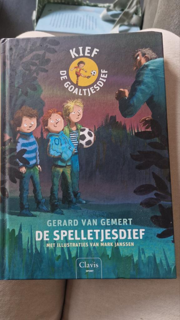 Kief de goaltjesdief - Gerard van Gemert, Ophalen of Verzenden, Gelezen, Gerard van Gemert, Fictie algemeen