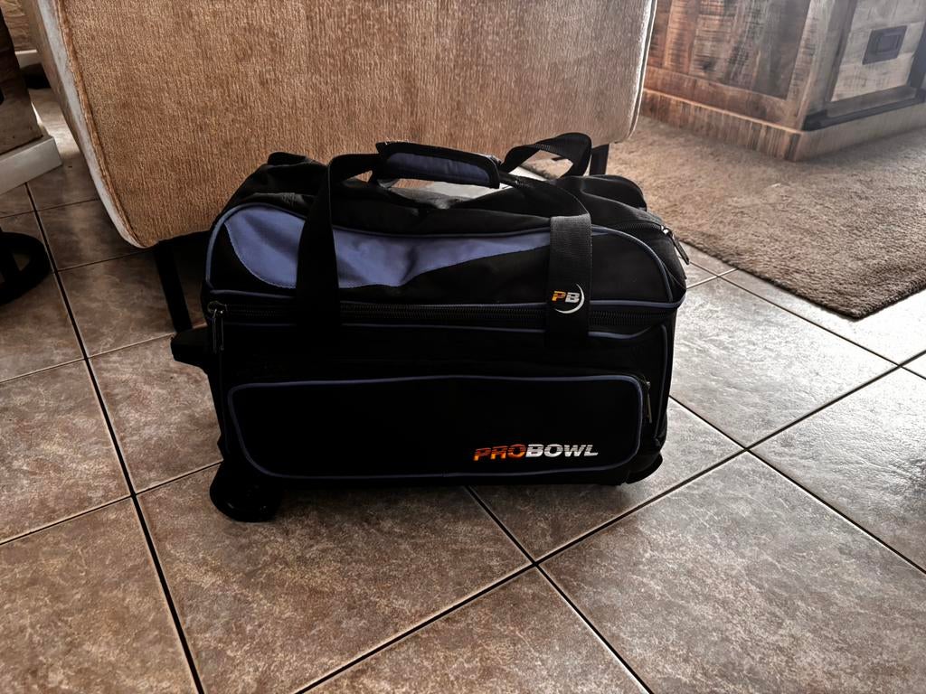 Bowlingtas voor 2 bowlingballen, Sport en Fitness, Bowlen, Gebruikt, Tas, Ophalen