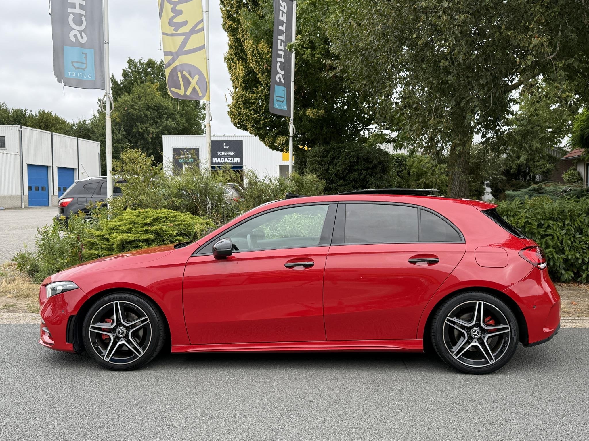 Mercedes-Benz A-klasse 200 AMG 163PK Automaat•Pano•Burme, Gebruikt, Euro 6, 4 cilinders, 163 pk