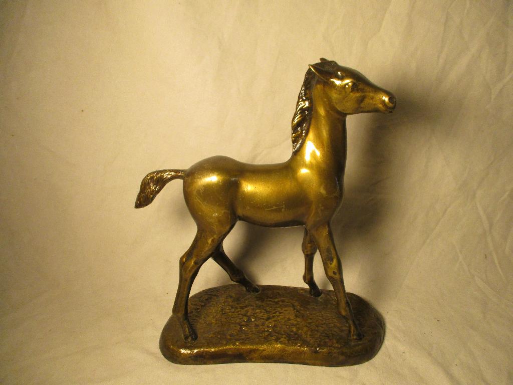 antiek paardbeeld van koper-brons met merk of gesigneerd, Antiek en Kunst, Ophalen of Verzenden