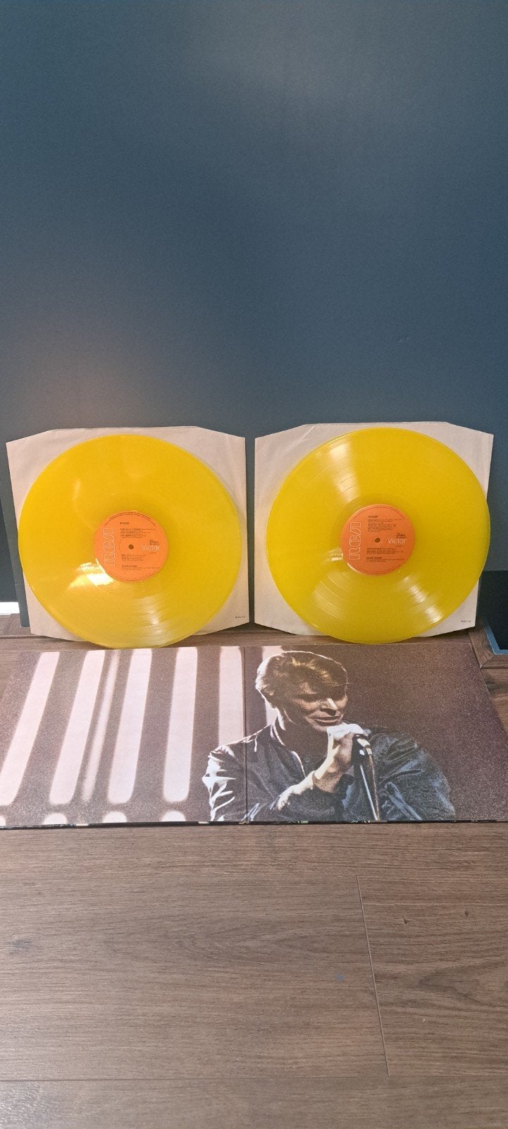 David Bowie - Stage (Gele Dubbel-LP), Pop, Gatefold hoes, Ophalen of Verzenden, Zo goed als nieuw