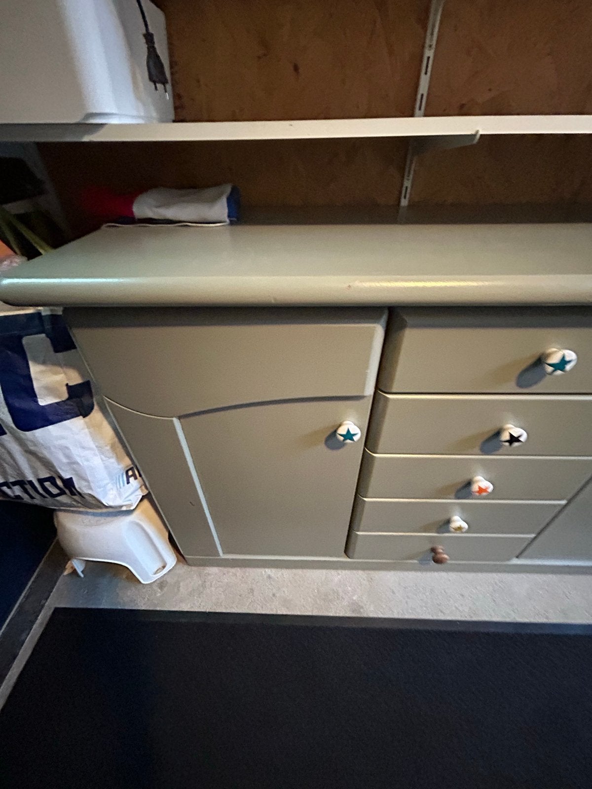 Commode met lades en deuren - Sterknoppen, Huis en Inrichting, Ophalen, Gebruikt, 100 tot 150 cm, Met lade(s)