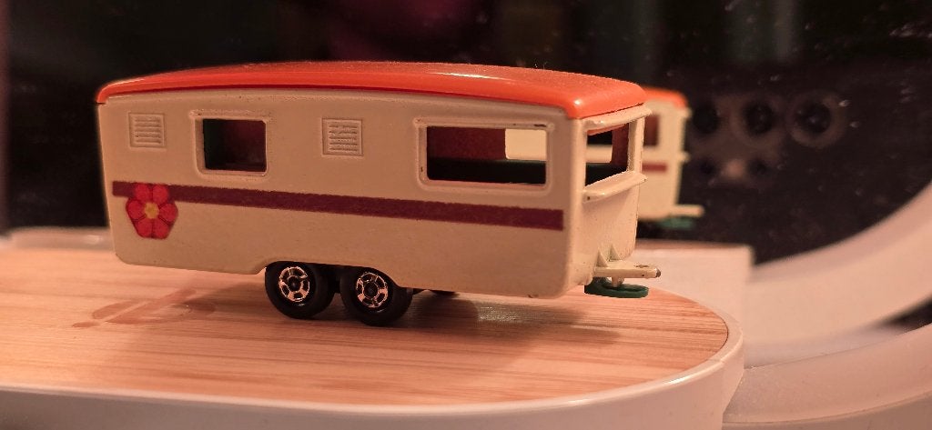 Matchbox Lesney 57 Trailer Caravan crème met oranje dak, Ophalen of Verzenden, Gebruikt, Overige typen