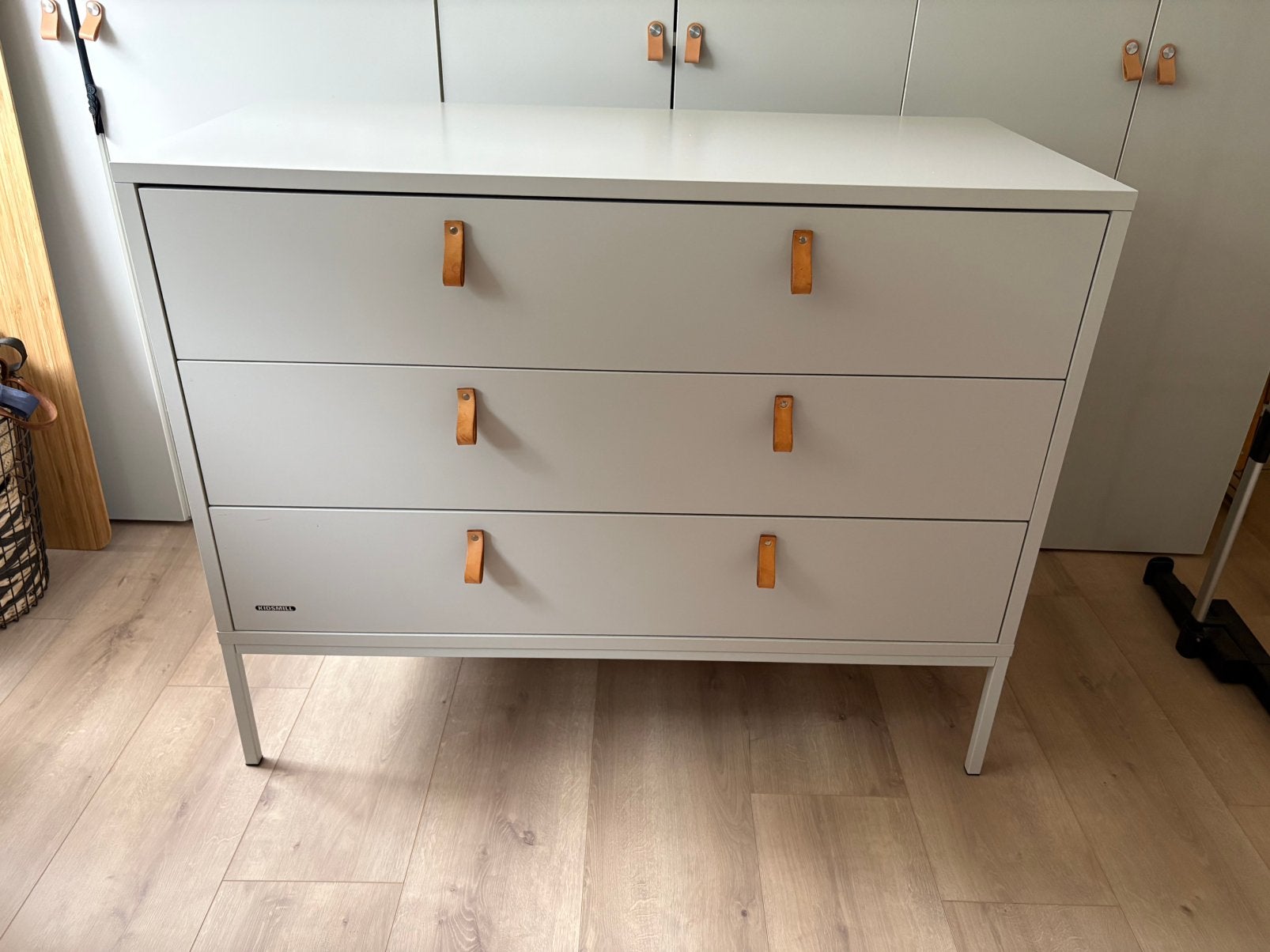 Kidsmill Amy commode 115cm, Ophalen, 100 tot 150 cm, Zo goed als nieuw, 3 of 4 laden