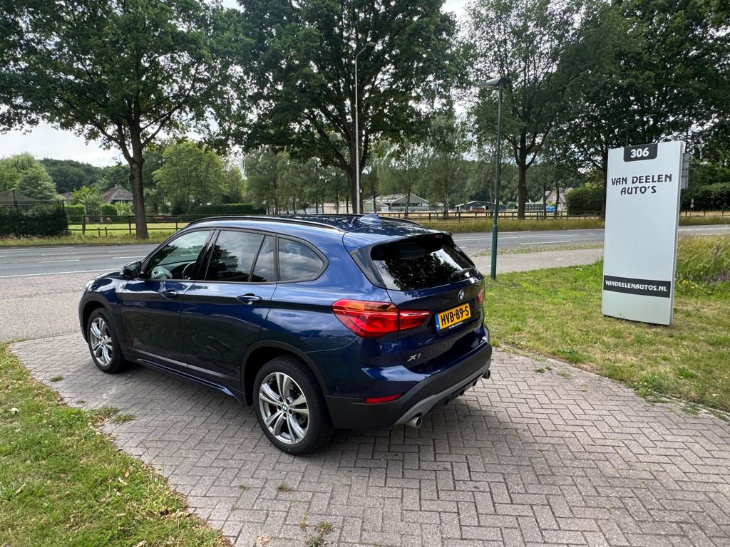BMW X1 SDRIVE20I Sportline, 1998 cc, Blauw, Leder, Bedrijf