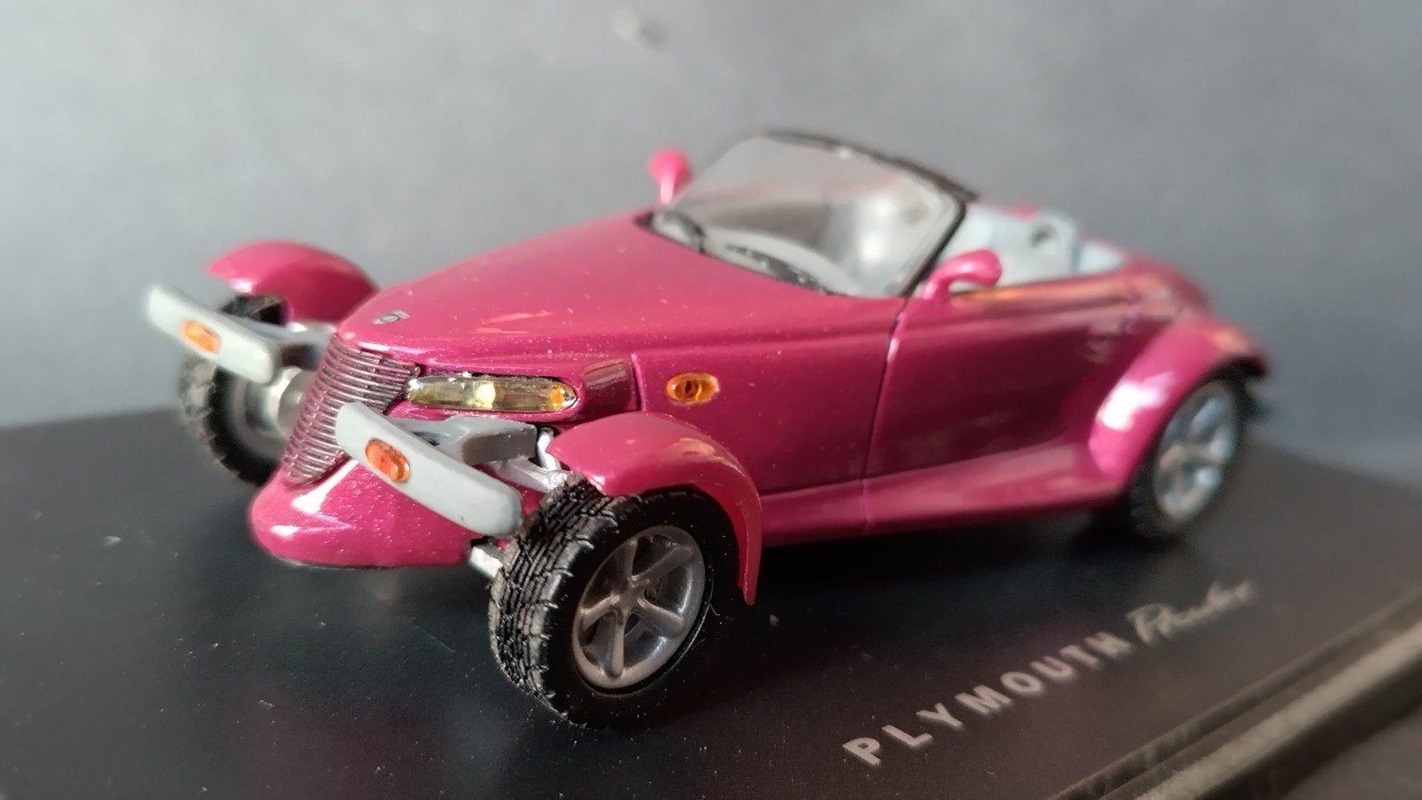 Plymouth Prowler 1:43 Universal Hobbies Pol, Auto, Verzenden, Nieuw, M