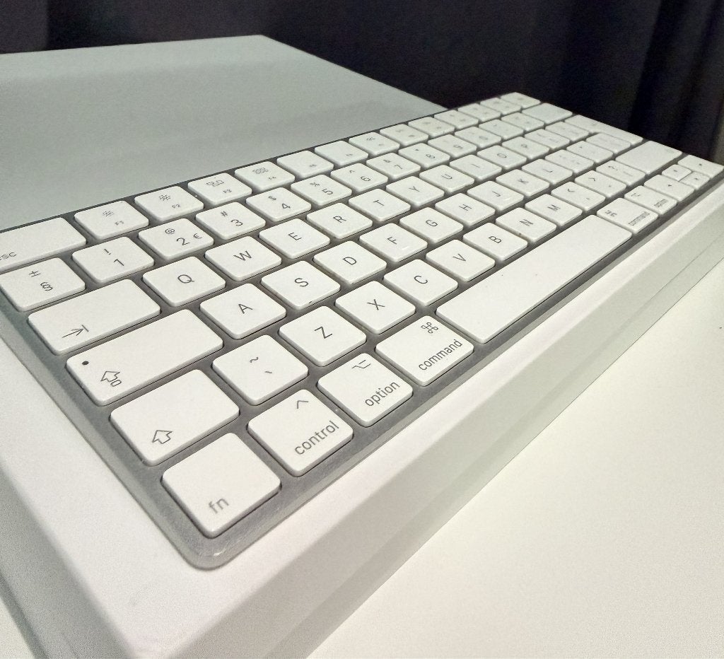 Apple Magic Keyboard | A1644, Computers en Software, Toetsenborden, Zo goed als nieuw, Draadloos, Qwerty, Apple Magic Keyboard