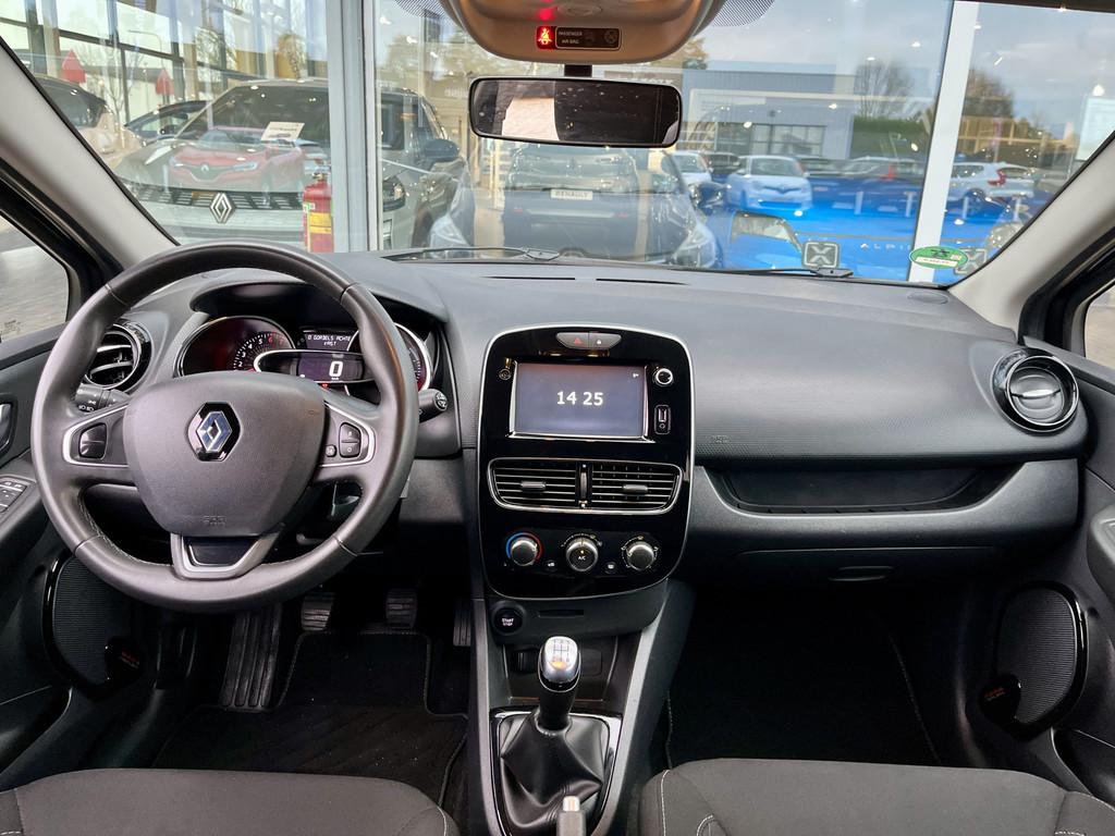 Renault Clio Estate 0.9 TCe 90 Limited | Navigatie | Parkeer, Voorwielaandrijving, Gebruikt, 580 kg, Origineel Nederlands
