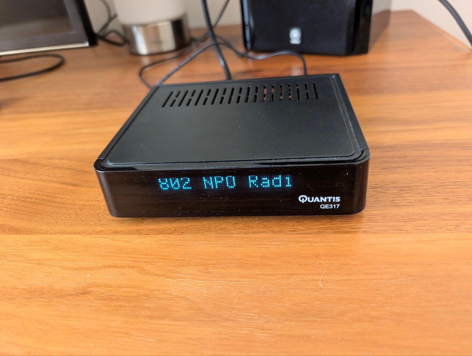 Quantis QE 317 DVB-C radiotuner met afstandsbediening
Quanti, Ophalen of Verzenden, Zo goed als nieuw, Decoder